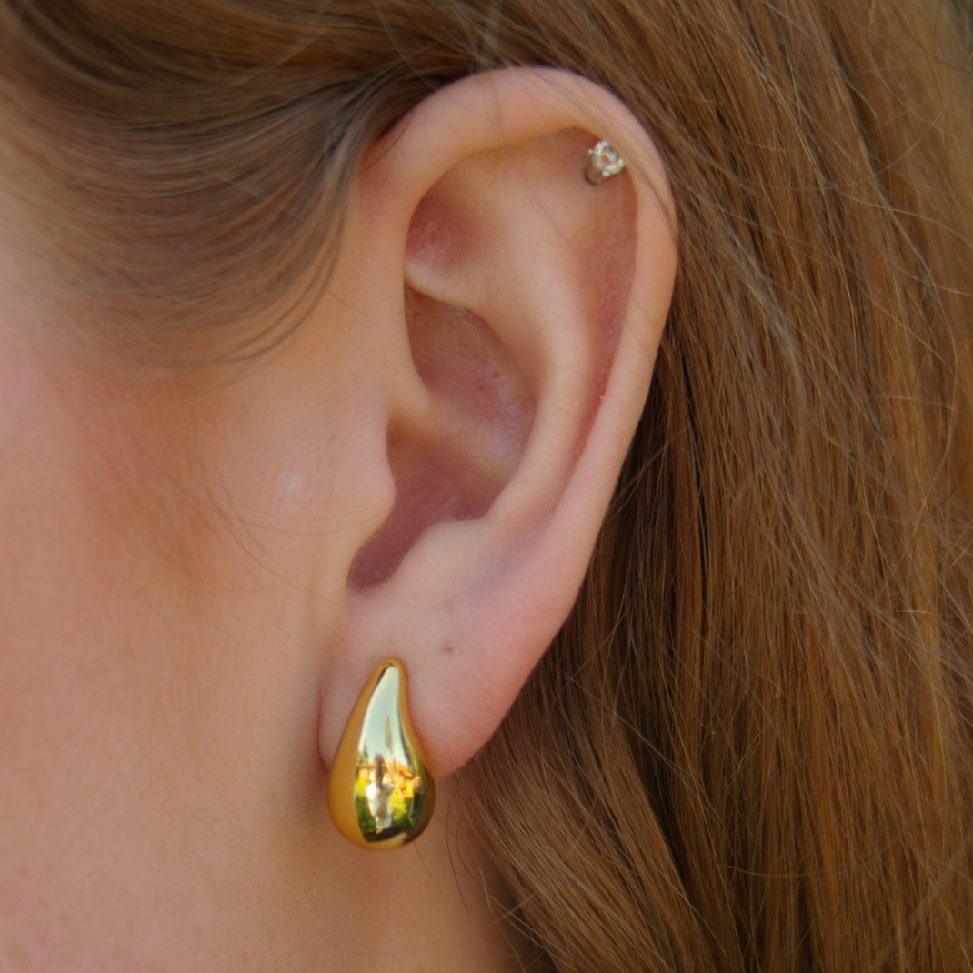 Tiny Teardrop Earrings in Gold
