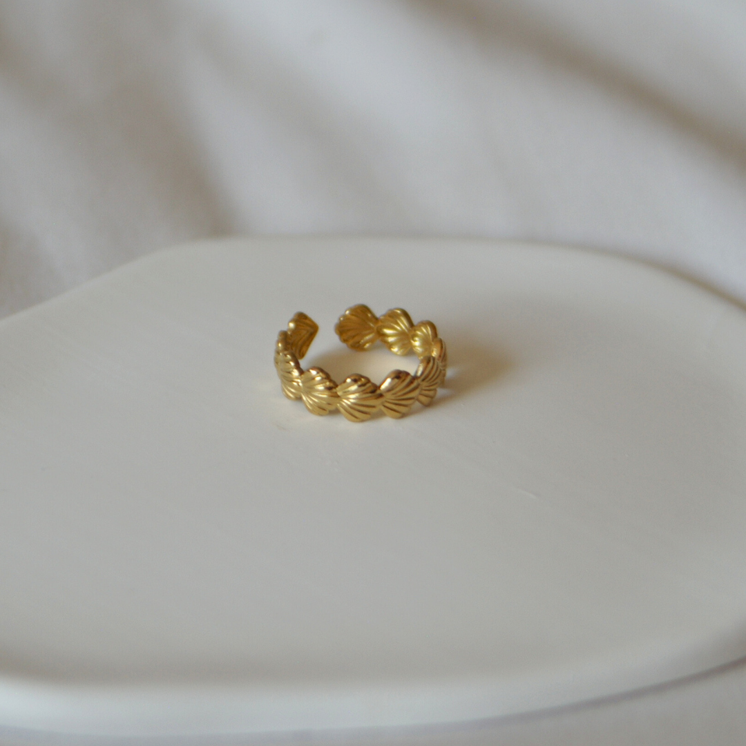 Nerina Ring in Gold