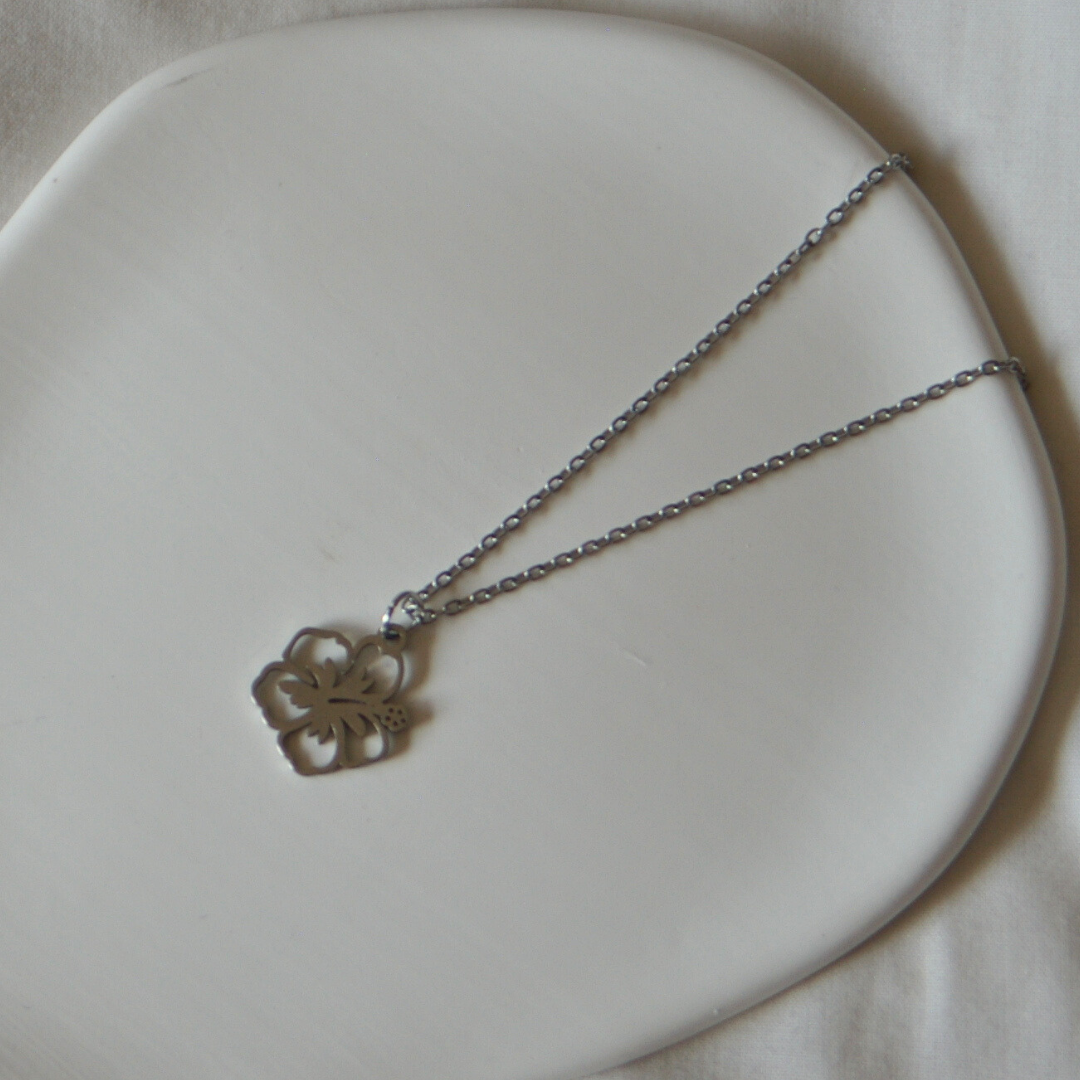 Lani Necklace in Silver