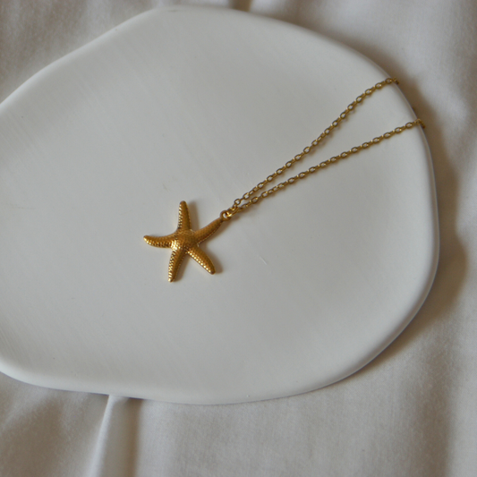 Stella Necklace in Gold