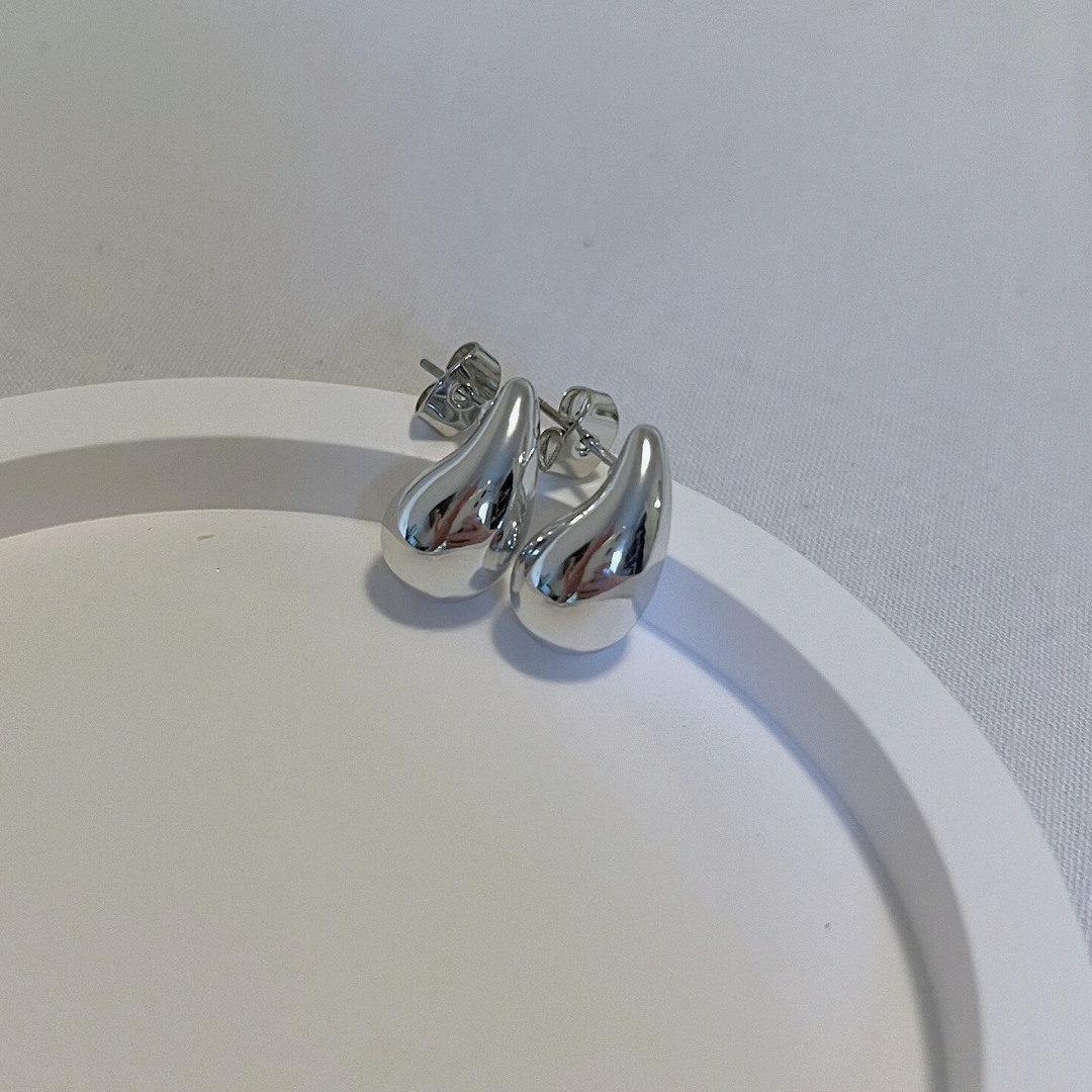 Tiny Teardrop Earrings in Silver