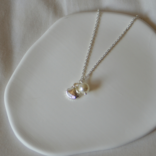 Nerina Necklace in Silver