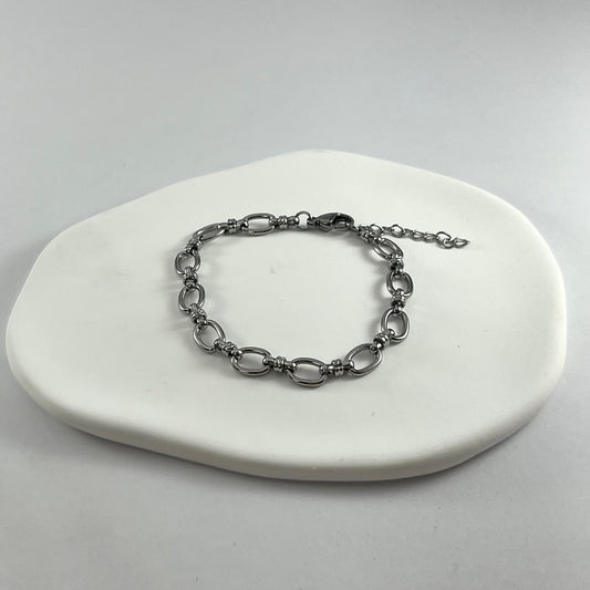 Atlas Bracelet in Silver