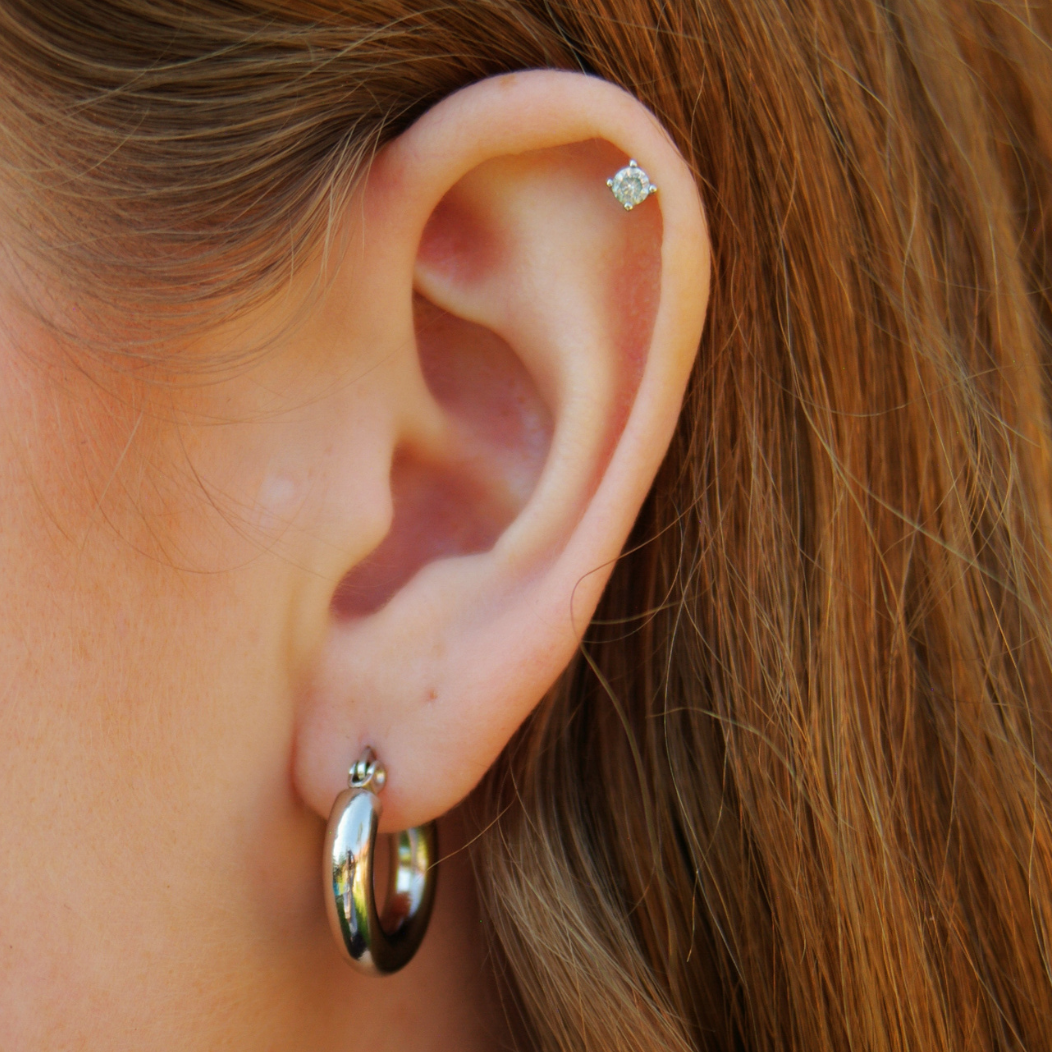 Essential Hoop Earrings in Silver